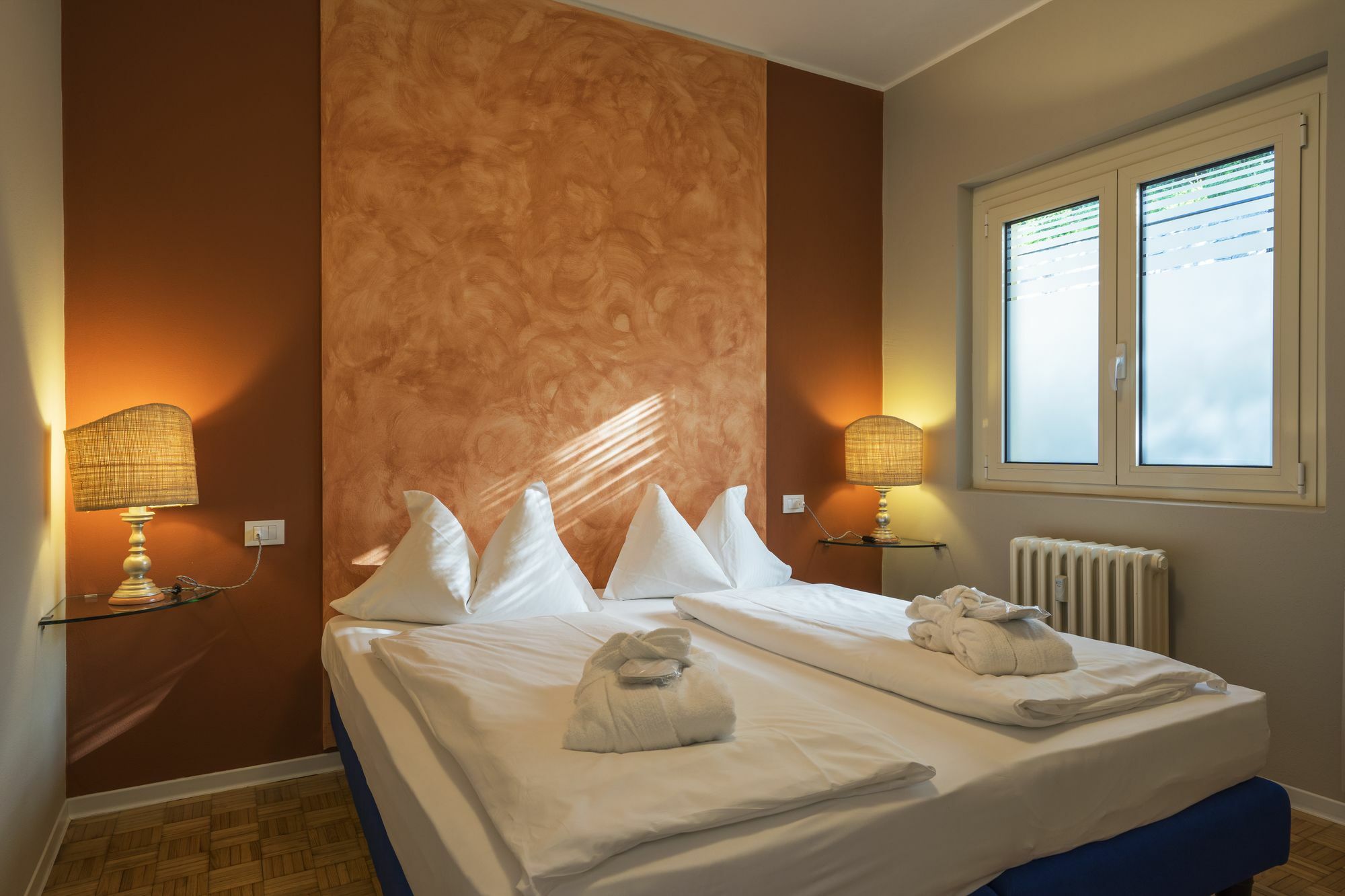 Dependence Del Parco Hotell Porlezza Exteriör bild